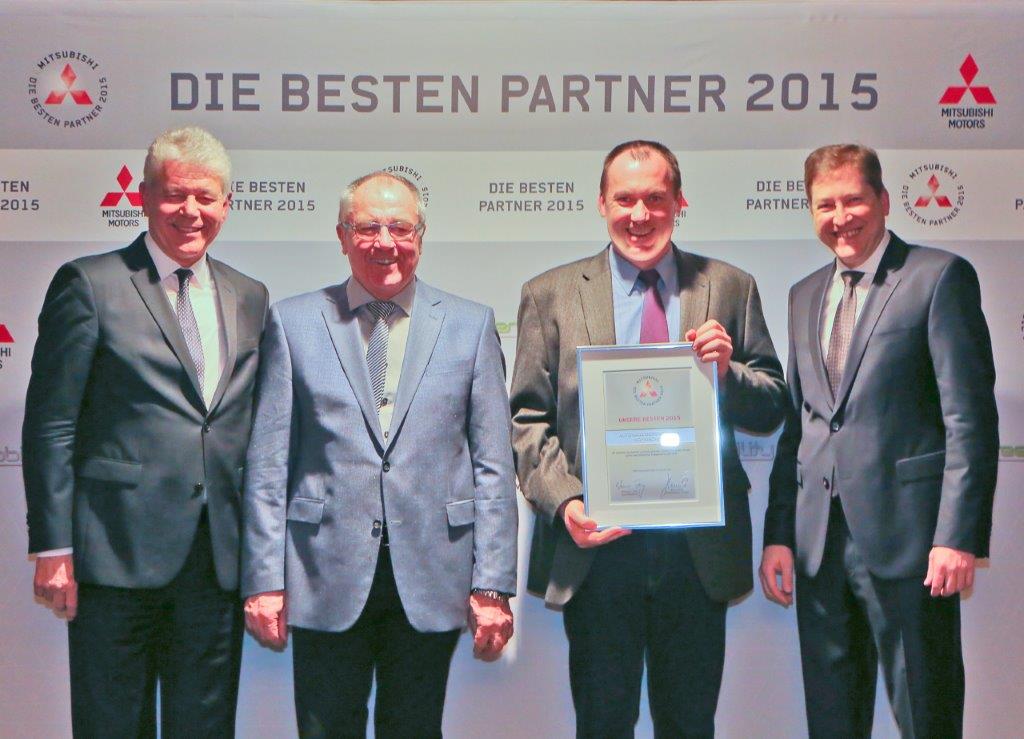 Abbildungshinweis (von links): Werner H. Frey*, Ludwig und Christian Berger, Jens Schulz*